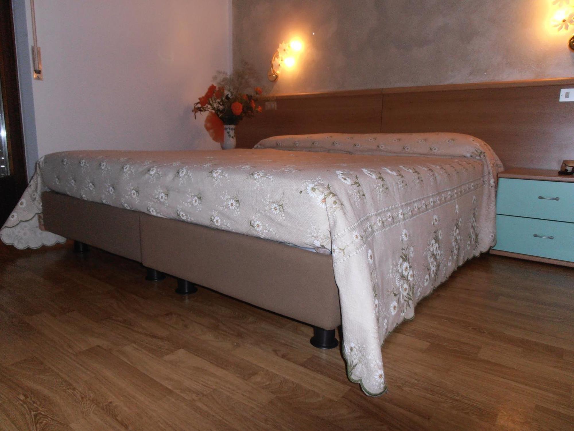 Locanda Ridevert Hotel Tione di Trento Szoba fotó